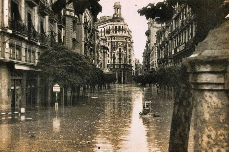 Valencia Turned a River into a Park: How the Turia Gardens Protect the City from Flooding
